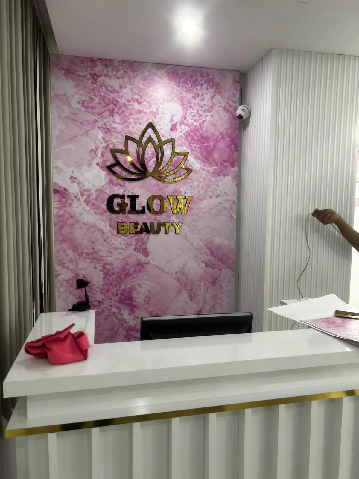 Glow Beauty