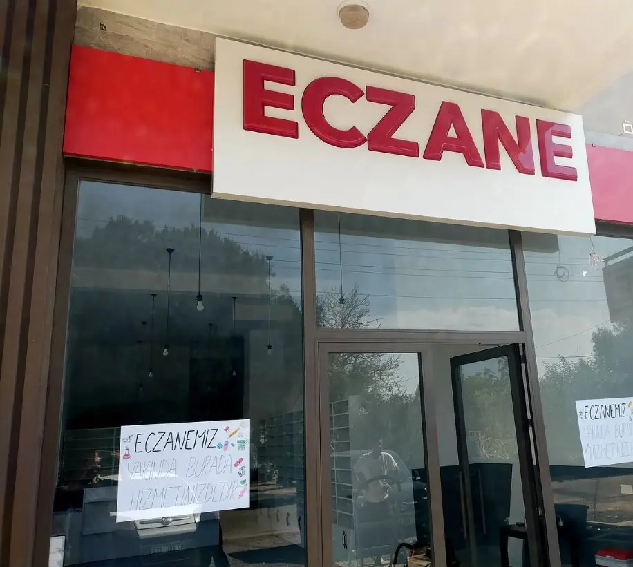 Eczane cephe harfi