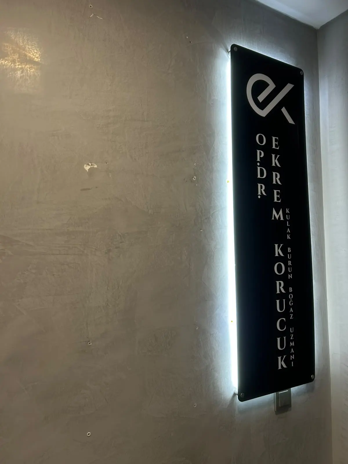 Op. Dr. Ekrem Korucuk